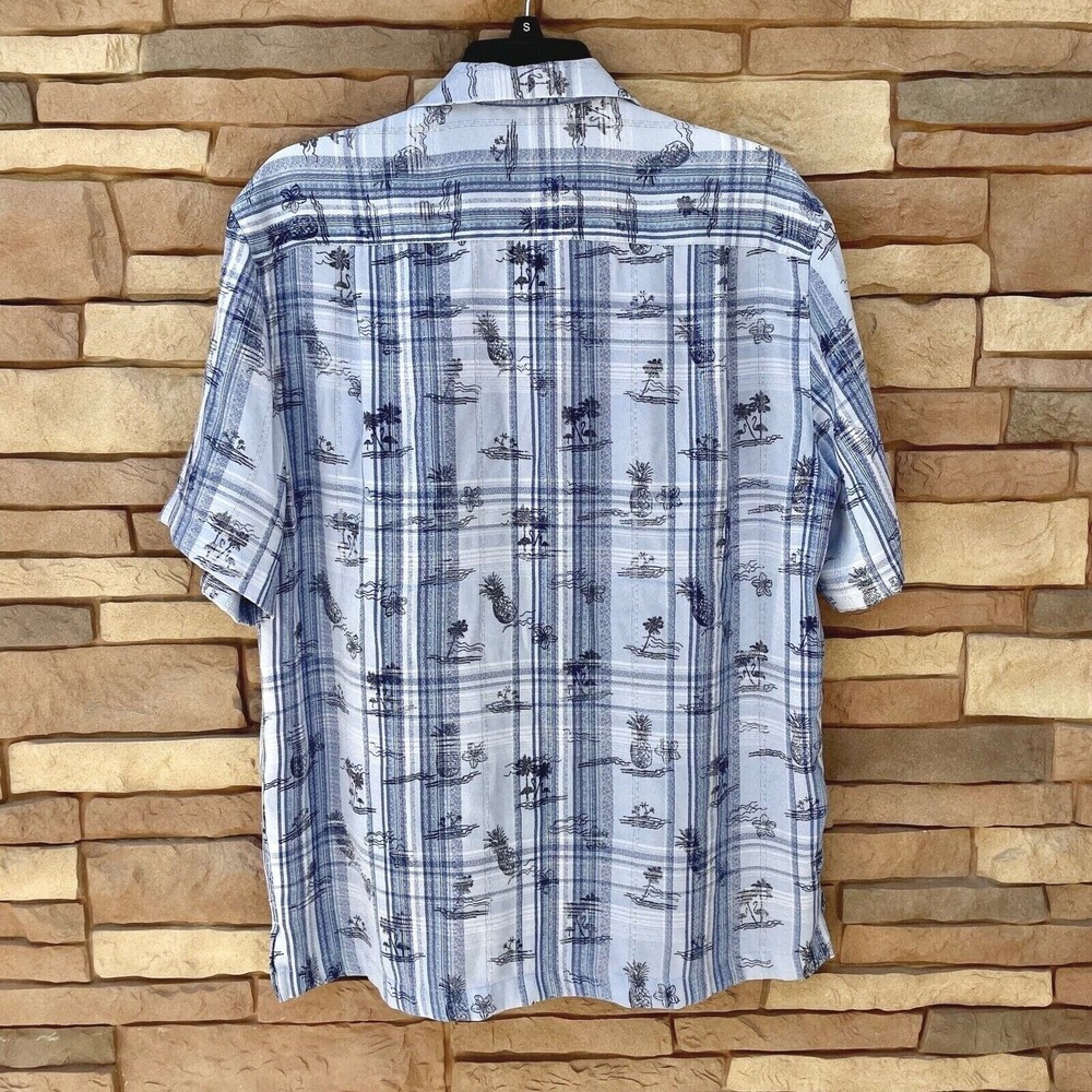 Caribbean Roundtree & Yorke Hawaiian Shirt Size Small Pineapple Flamingos EUC